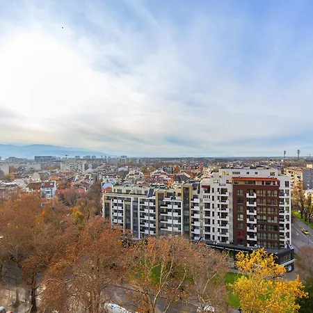 Апартамент Convenient With Great View Over By Flat Mаnager