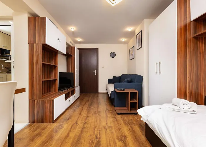 Appartement Convenient With Great View Over By Flat Mаnager