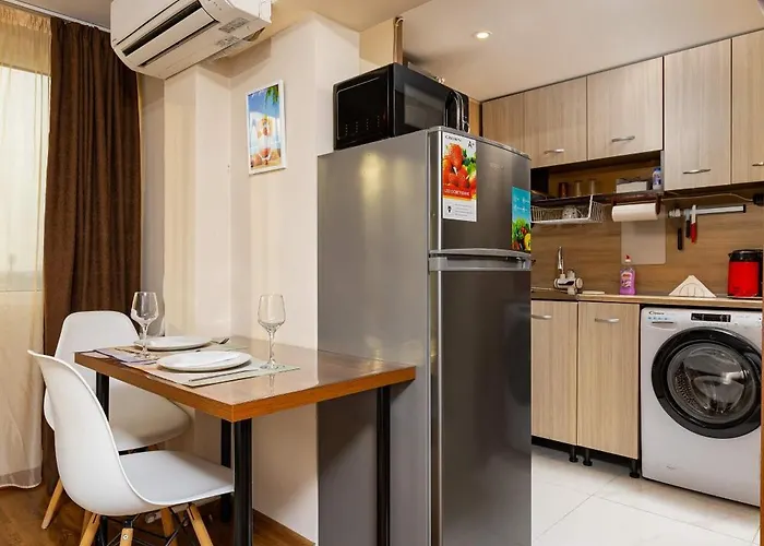 Convenient With Great View Over By Flat Mаnager Appartement *